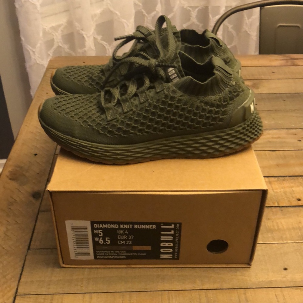 EUC Nobull Project Knit Runners